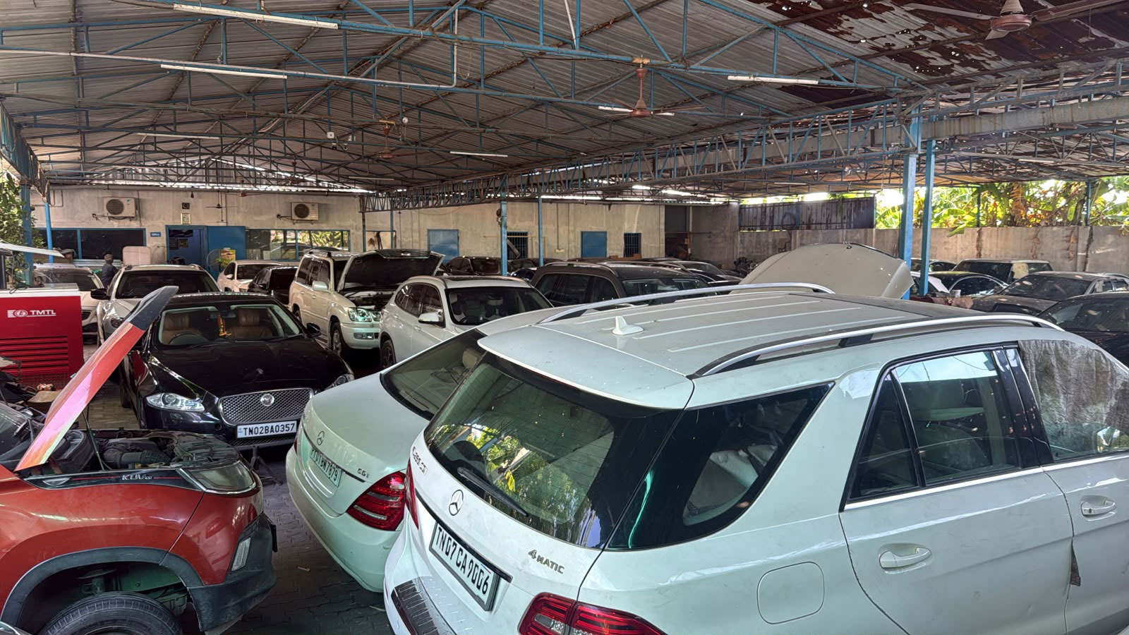 Vellore Auto Garage Workshop Image 2